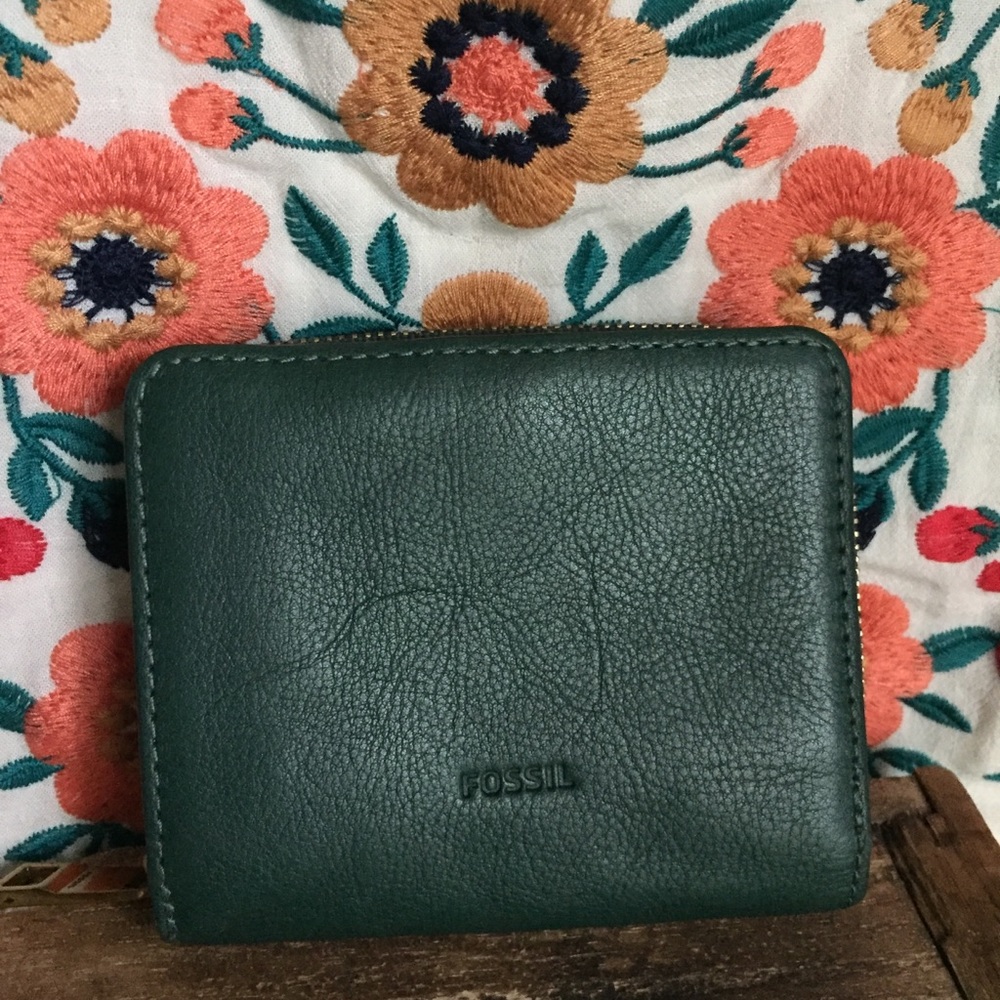Green leather fossil wallet